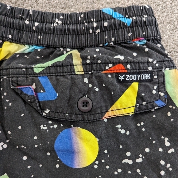 ZOO York 80s 3d print retro vibes swim trunks size Large - Picture 6 of 7